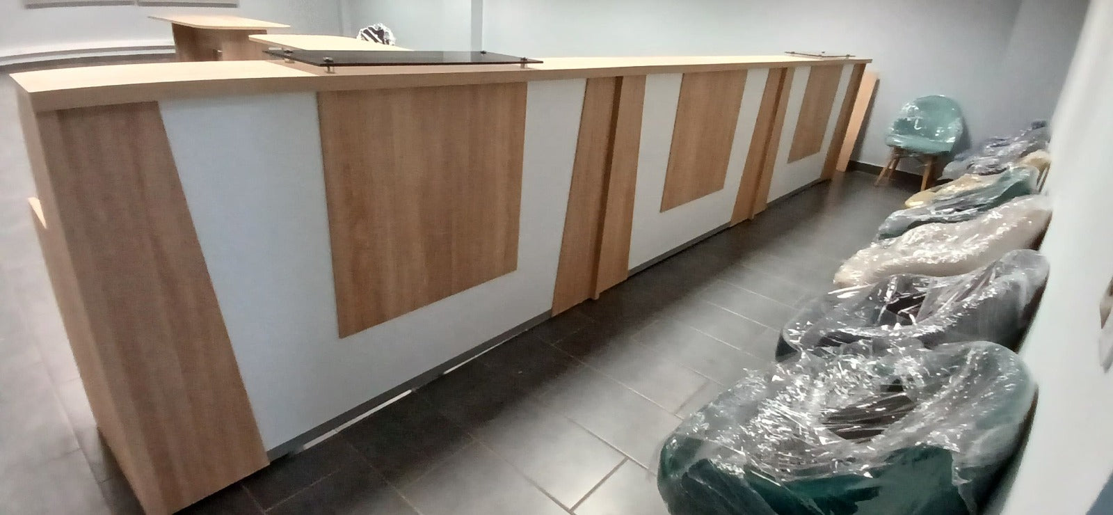 Comptoir d’Accueil en MDF